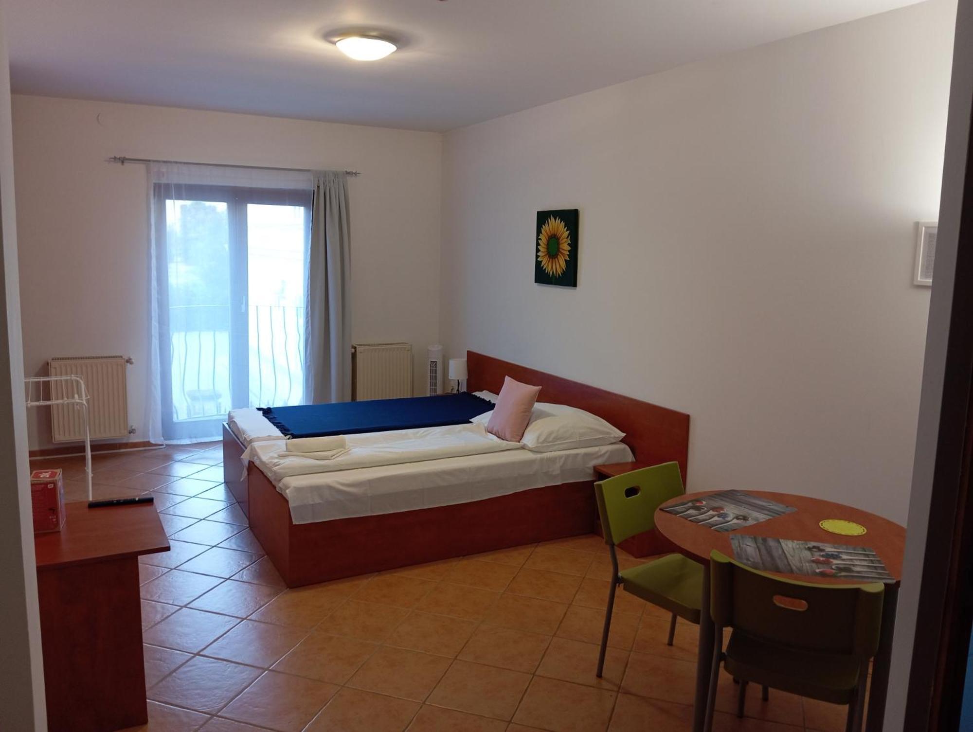 Szent Kristof Apartmanhotel Zalaegerszeg Εξωτερικό φωτογραφία