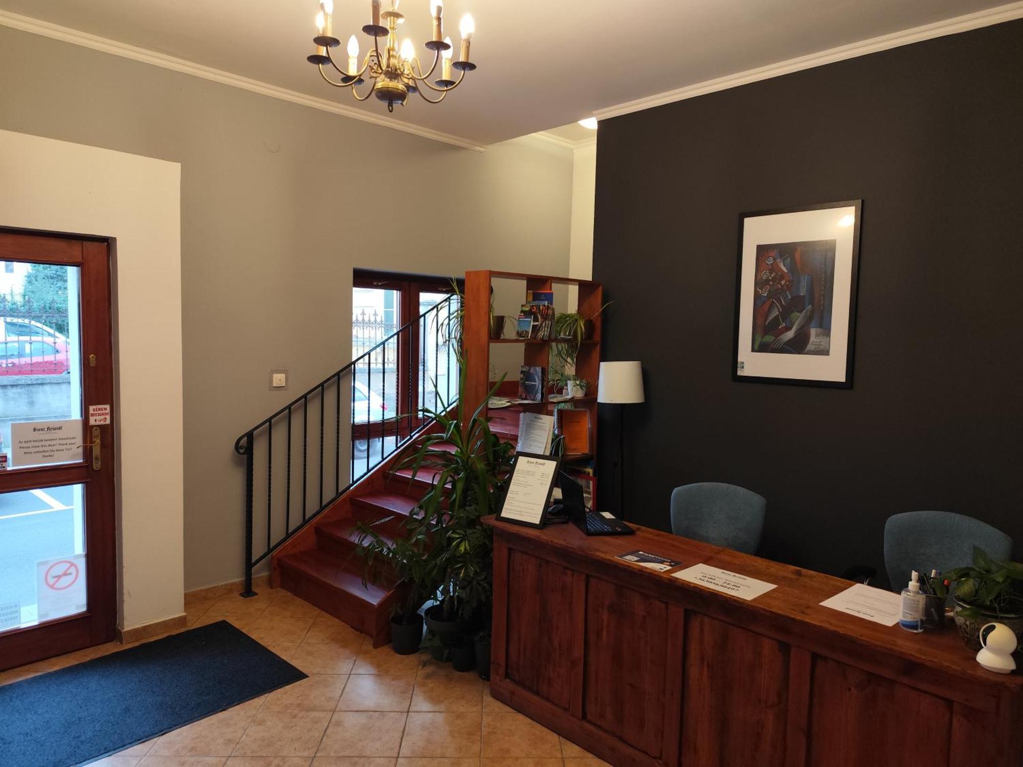 Szent Kristof Apartmanhotel Zalaegerszeg Εξωτερικό φωτογραφία